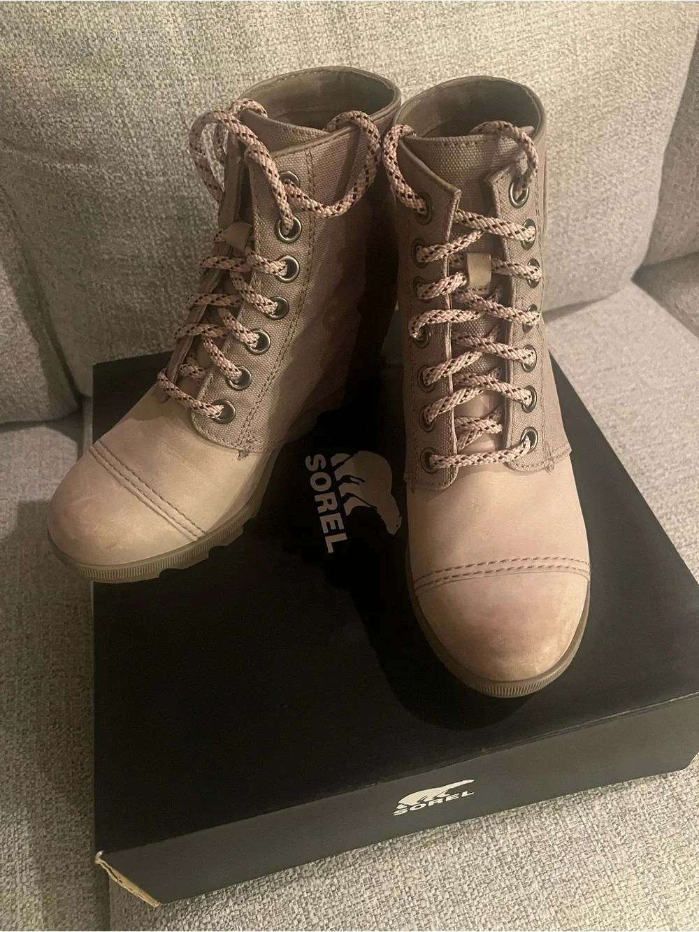Sorel wedge ankle